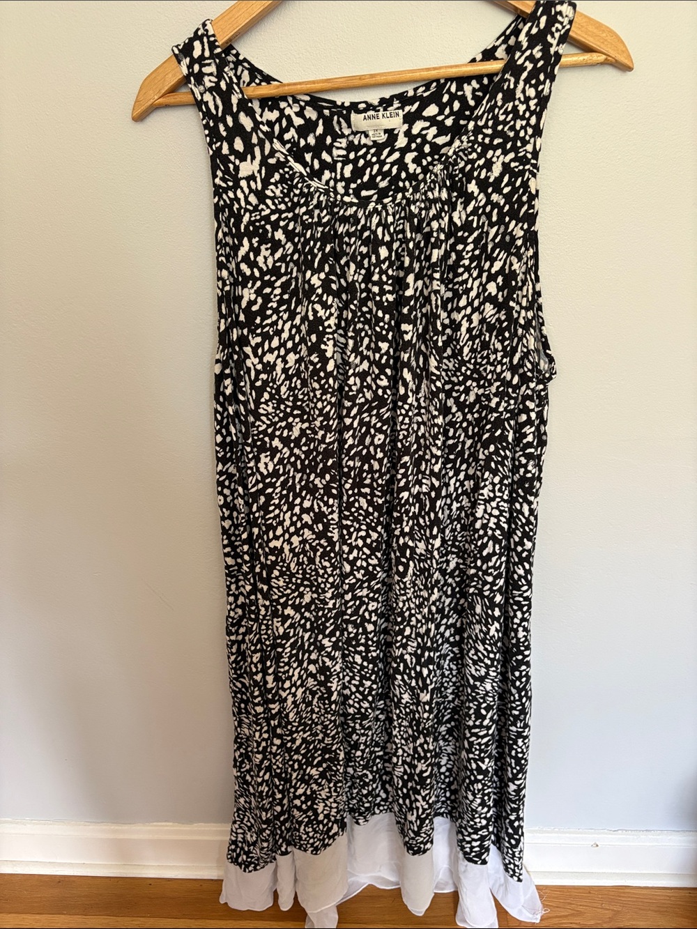 Anne Klein Black and White Printed Maxi Dress with Contrast Hem